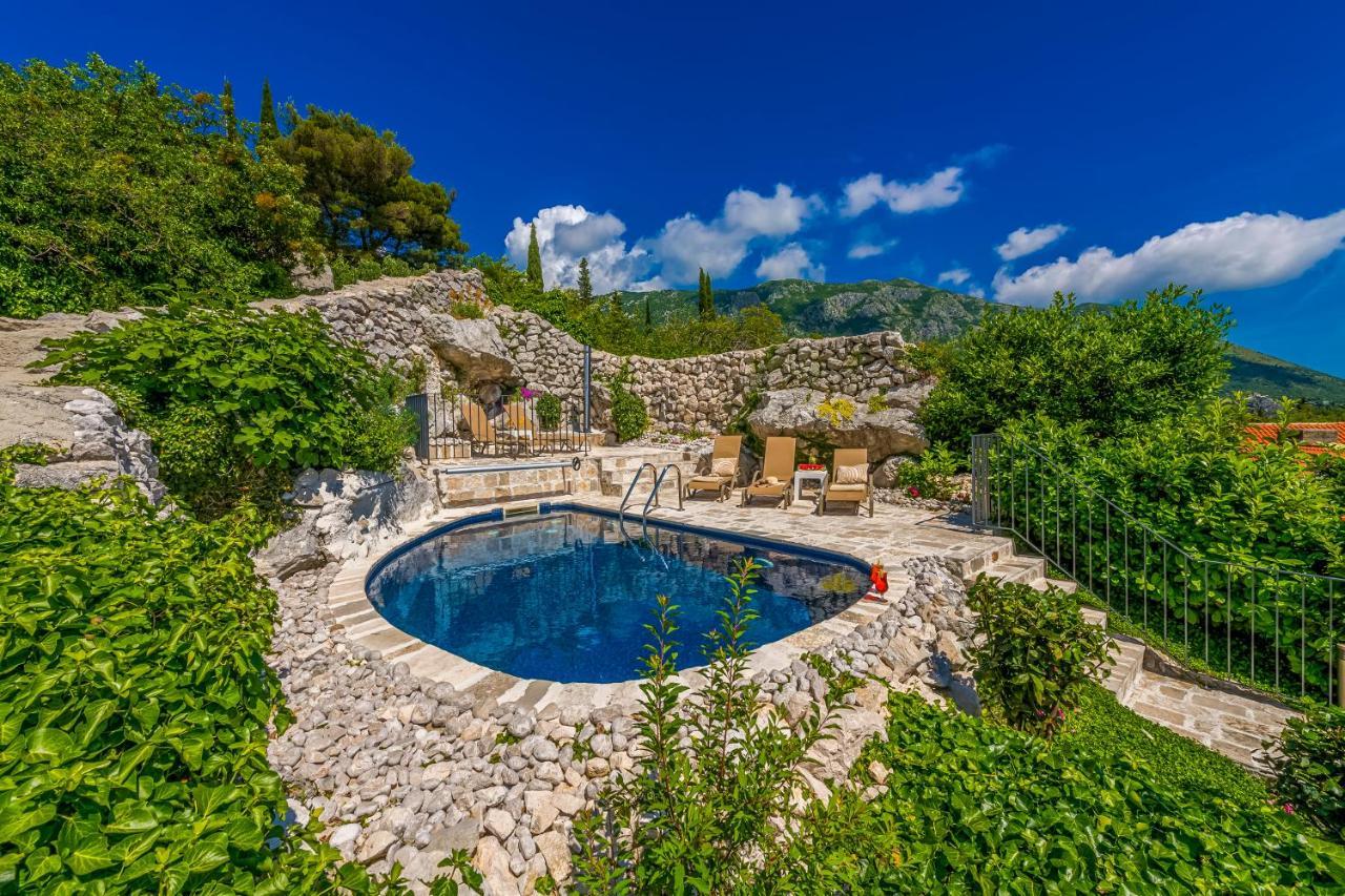 Vila Royal House